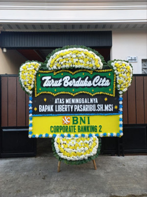 Papan Bunga Duka di Tamanan
